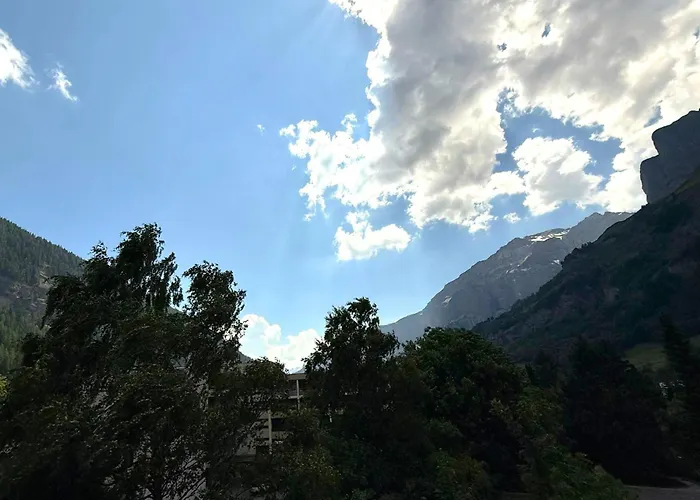 Apartman Mayenzett 33 *