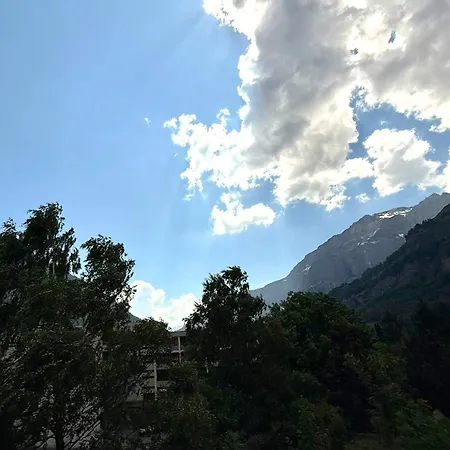 Διαμέρισμα Mayenzett 33 *